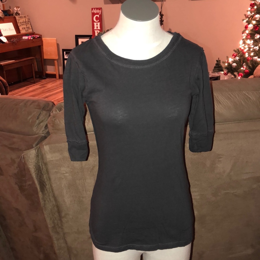 Black 3/4 sleeve T-shirt